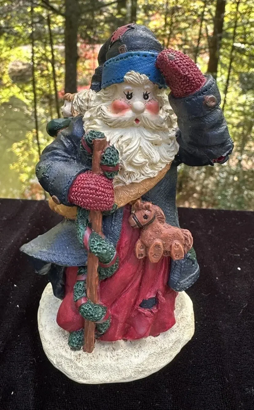 Vtg 1996 St. Nicholas Square Santa Toting Toy Sack Wearing Mittens -S64